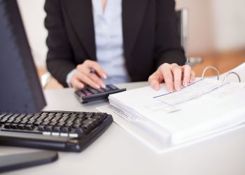 Αλλάζει ριζικά το Κληρονομικό Δίκαιο: Τέλος τα χρέη στους κληρονόμους από το 2026