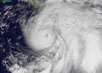 Hurricane Sandy is seen churning the western Caribbean Sea in this NASA handout satellite image taken on October 24, 2012.  Hurricane Sandy raced toward the southern coast of Jamaica on Wednesday and is expected to make landfall later in the day, the U.S. National Hurricane Center said.  REUTERS/NASA/NOAA/GOES Project/Handout (UNITED STATES - Tags: SCIENCE TECHNOLOGY ENVIRONMENT) FOR EDITORIAL USE ONLY. NOT FOR SALE FOR MARKETING OR ADVERTISING CAMPAIGNS. THIS IMAGE HAS BEEN SUPPLIED BY A THIRD PARTY. IT IS DISTRIBUTED, EXACTLY AS RECEIVED BY REUTERS, AS A SERVICE TO CLIENTS