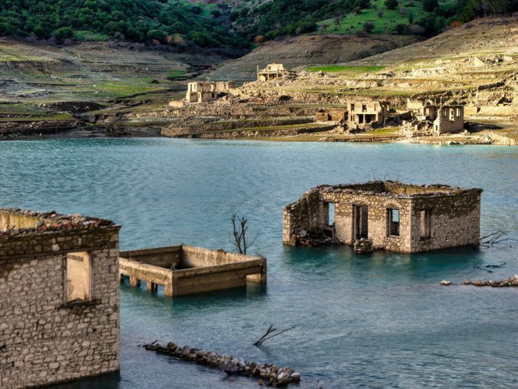 ΧΑΜΗΛΗ Η ΣΤΑΘΜΗ ΤΗΣ ΛΙΜΝΗΣ ΤΟΥ ΦΡΑΓΜΑΤΟΣ ΤΟΥ ΜΟΡΝΟΥ ΠΑΡΑ ΤΙΣ ΤΕΛΕΥΤΑΙΕΣ ΒΡΟΧΟΠΤΩΣΕΙΣ.ΦΩΤΟΓΡΑΦΙΑ ΑΝΤΩΝΗΣ ΝΙΚΟΛΟΠΟΥΛΟΣ/EUROKINISSI