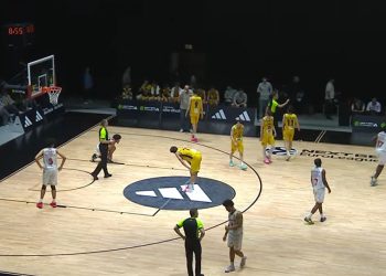 Πόλεμος ΗΠΑ-Ιράν: Άρον άρον διακόπηκε ο αγώνας νέων Άρης-Μονακό στο Άμπου Ντάμπι (vid)