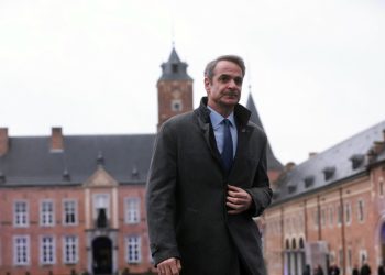 epa12730045 Greek Prime Minister Kyriakos Mitsotakis arrives to attend the Informal EU leaders' retreat at Alden Biesen Castle in Bilzen, Belgium, 12 February 2026. The strategic session focuses on deepening the Single Market, boosting investment, and enhancing Europe's competitiveness in a shifting geoeconomic landscape.  EPA/OLIVIER HOSLET