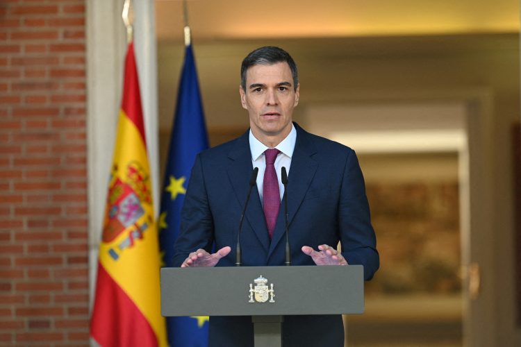 Spain's Prime Minister Pedro Sanchez gives a statement to annonunce he will stay on as Prime Minister after weighing his exit from the Spanish government, at Moncloa palace in Madrid, Spain April 29, 2024. Borja Puig de la Bellacasa/Pool via REUTERS