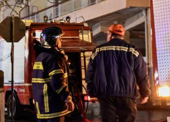 ÐõñêáãéÜ óå äéáìÝñéóìá ôñßôïõ ïñüöïõ ðïëõêáôïéêßáò óôçí ÐñÝâåæá, ôï âñÜäõ ôçò ÄåõôÝñáò 23 Ìáñôßïõ 2020. 
(EUROKINISSI/ÃÉÙÑÃÏÓ ÅÕÓÔÁÈÉÏÕ)