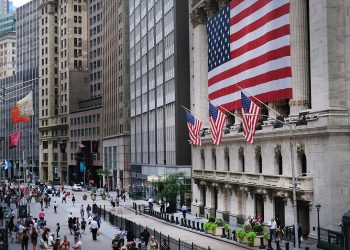 NEW YORK, NEW YORK - JULY 10: People walk by the New York Stock Exchange (NYSE) on July 10, 2019 in New York City. Following remarks from Federal Reserve Chairman Jerome Powell about a possible rate cut, the Dow rallied on Wednesday and the S&P 500 crossed 3,000 points for the first time ever. (Photo by Spencer Platt/Getty Images)