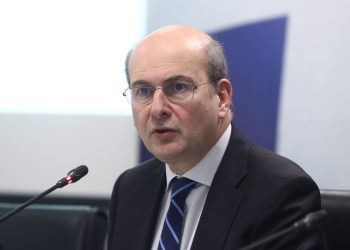 Παρουσίαση από τον υπουργό Εθνικής Οικονομίας και Οικονομικών Κωστή Χατζηδάκη του νομοσχεδίου με τίτλο "Πλαίσιο για δωρεές προς το Δημόσιο, σχολάζουσες κληρονομιές, ιδρύματα και κοινωφελείς περιουσίες", Τετάρτη 12 Μαρτίου 2025. 
(ΣΩΤΗΡΗΣ ΔΗΜΗΤΡΟΠΟΥΛΟΣ/EUROKINISSI)